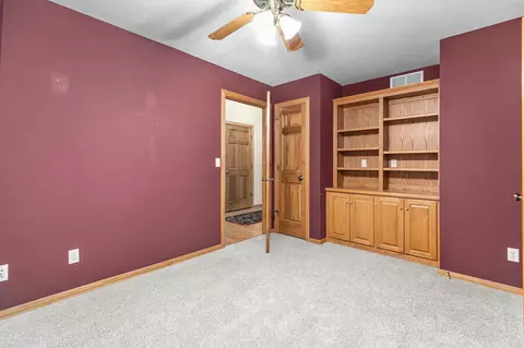 Bedroom - 525 W Wayfarer Ct, Appleton, WI 54913 photo 4 of 8