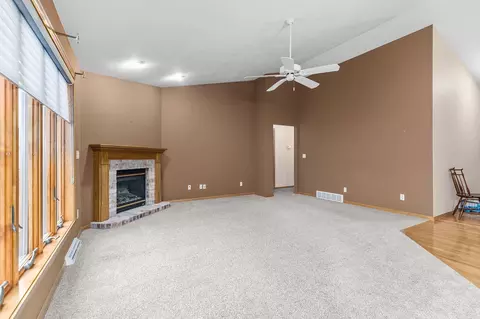 Living - 525 W Wayfarer Ct, Appleton, WI 54913 photo 5 of 7