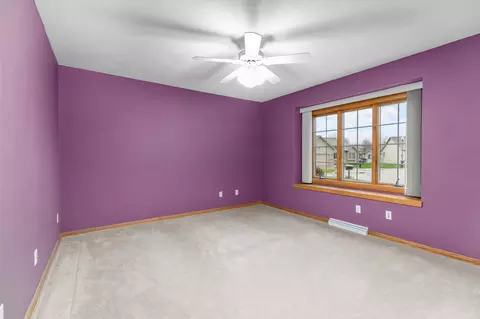 Bedroom - 525 W Wayfarer Ct, Appleton, WI 54913 photo 5 of 8