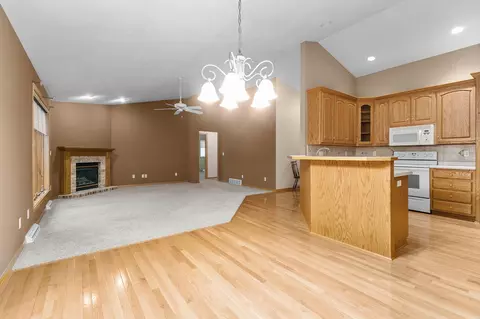 Living - 525 W Wayfarer Ct, Appleton, WI 54913 photo 7 of 7