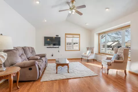 Living - 3540 N Terri Ln, Appleton, WI 54914 photo 3 of 4