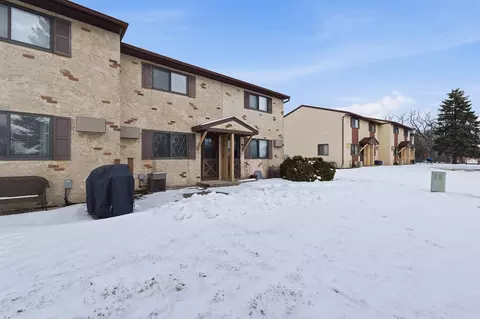 2533 Fond Du Lac Rd, Oshkosh, WI 54902
