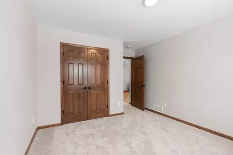 Bedroom - n9292 Constellation Drive, Appleton, WI 54915 photo 9 of 12