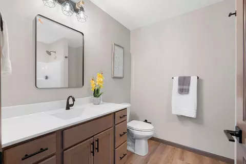 Bath - n9292 Constellation Drive, Appleton, WI 54915 photo 8 of 10