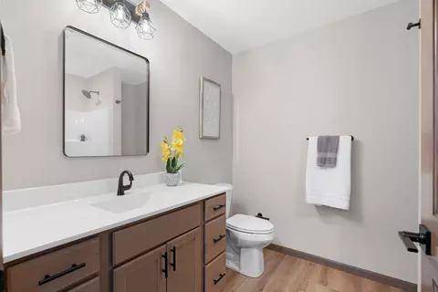 Bath - n9292 Constellation Drive, Appleton, WI 54915 photo 7 of 10