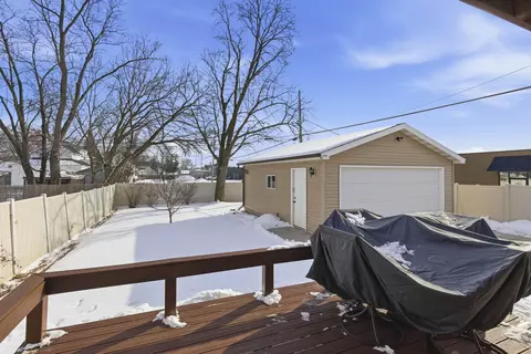 Exterior - 1314 N Harriman St, Appleton, WI 54911 photo 2 of 6