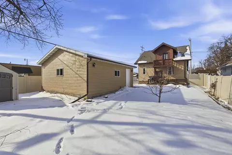Exterior - 1314 N Harriman St, Appleton, WI 54911 photo 5 of 6