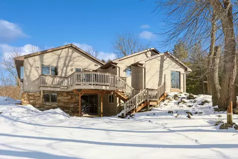 n6439 Lake Shore Drive, Hilbert, WI 54129