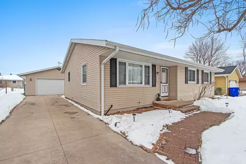 2519 S Eric Dr, Appleton, WI 54915
