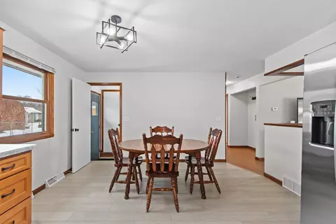Dining - 2519 S Eric Dr, Appleton, WI 54915 photo 1 of 1