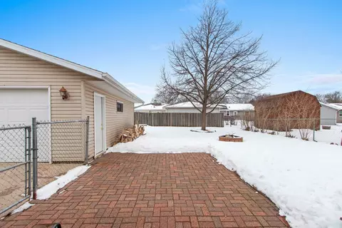 Exterior - 2519 S Eric Dr, Appleton, WI 54915 photo 3 of 15