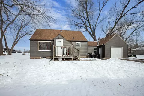e8560 Court Street, New London, WI 54961