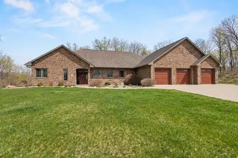 272 Lost Ridge Ct, Green Bay, WI 54302