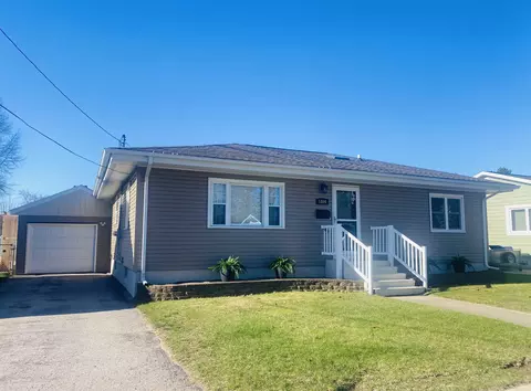 1809 29th Ave, Menominee, MI 49858