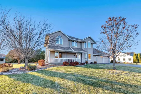 427 N 18th Ave, Sturgeon Bay, WI 54235