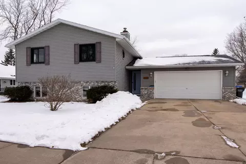 3108 E Rail Rd, Appleton, WI 54915