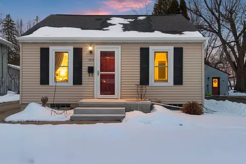 Exterior - 1815 N Ullman St, Appleton, WI 54911 photo 2 of 5