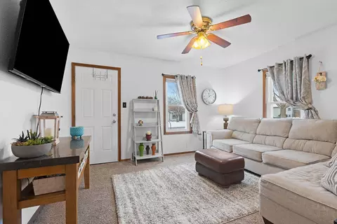 Living - 1815 N Ullman St, Appleton, WI 54911 photo 3 of 5