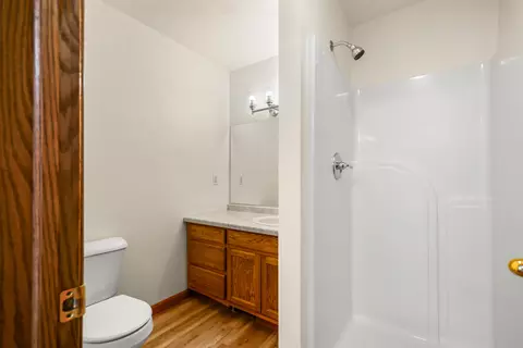 Bath - w3127 Glenbrooke Court, Appleton, WI 54915 photo 1 of 2