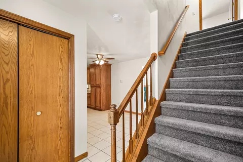 Entry Way - w3127 Glenbrooke Court, Appleton, WI 54915 photo 3 of 3
