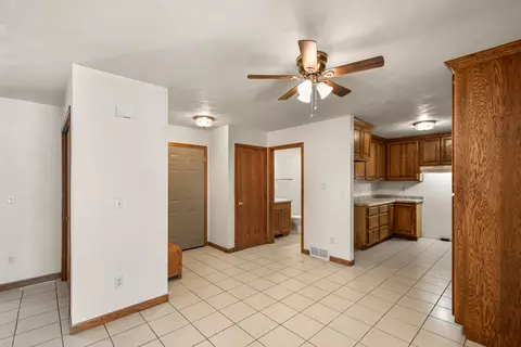 Entry Way - w3127 Glenbrooke Court, Appleton, WI 54915 photo 2 of 3