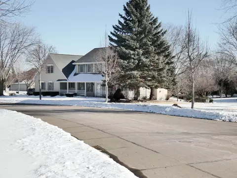 Exterior - 125 E Wayfarer Ln, Appleton, WI 54913 photo 8 of 8