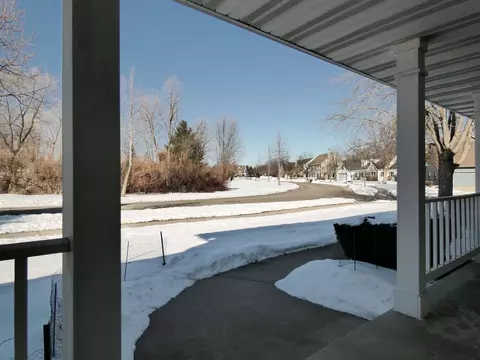 Exterior - 125 E Wayfarer Ln, Appleton, WI 54913 photo 5 of 8