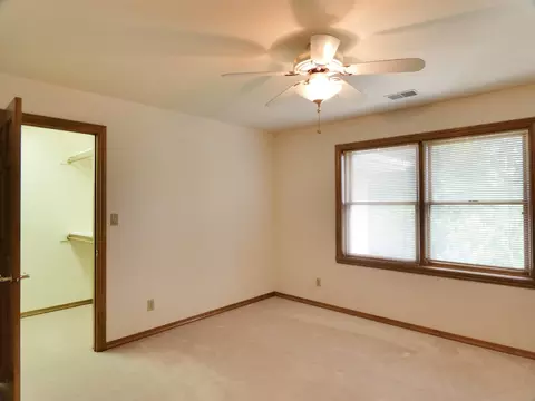 Bedroom - 125 E Wayfarer Ln, Appleton, WI 54913 photo 6 of 9