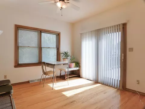 Dining - 125 E Wayfarer Ln, Appleton, WI 54913 photo 1 of 1