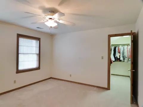 Bedroom - 125 E Wayfarer Ln, Appleton, WI 54913 photo 7 of 9
