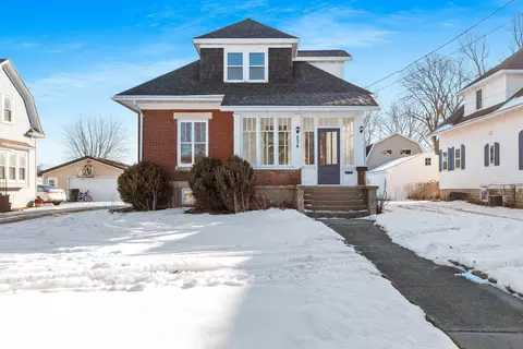 534 N Main St, Seymour, WI 54165
