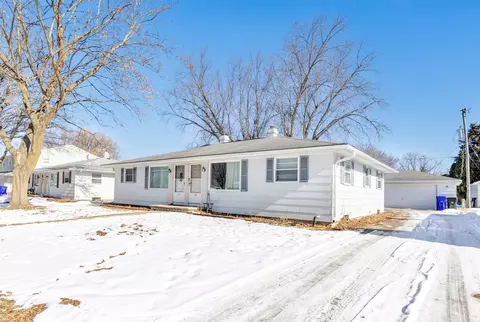 708 N Fernmeadow Dr, Appleton, WI 54915