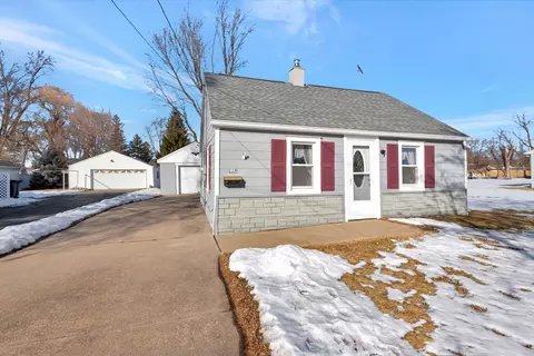 228 Allen Ave, Oshkosh, WI 54901