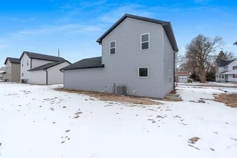 Exterior - 431 Scott St, Ripon, WI 54971 photo 3 of 5