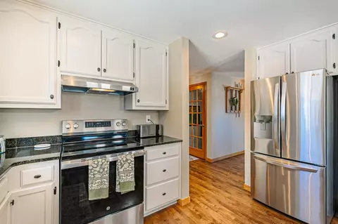 n9639 Crystal Court, Appleton, WI 54915 photo 6