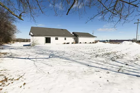 Exterior - 2765 County Road Ee, Abrams, WI 54101 photo 4 of 7