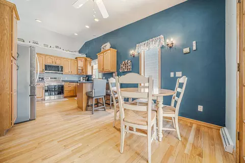 Dining - 1821 E Sylvan Ave, Appleton, WI 54915 photo 2 of 3