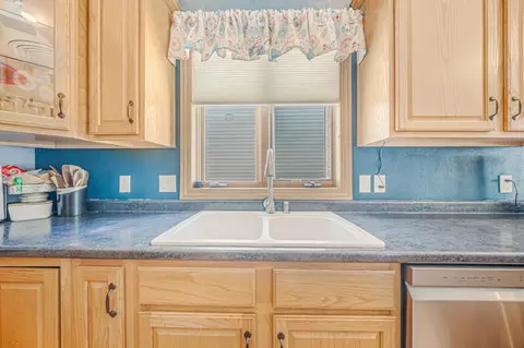Kitchen - 1821 E Sylvan Ave, Appleton, WI 54915 photo 4 of 4