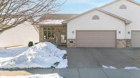 1821 E Sylvan Ave, Appleton, WI 54915