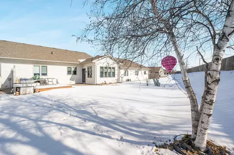 Exterior - 1821 E Sylvan Ave, Appleton, WI 54915 photo 5 of 6