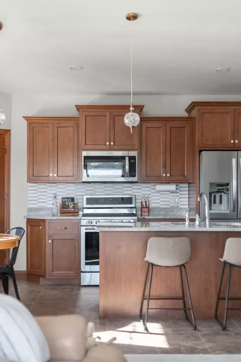 Kitchen - 2362 E Plank Cir #D, Appleton, WI 54915 photo 10 of 10