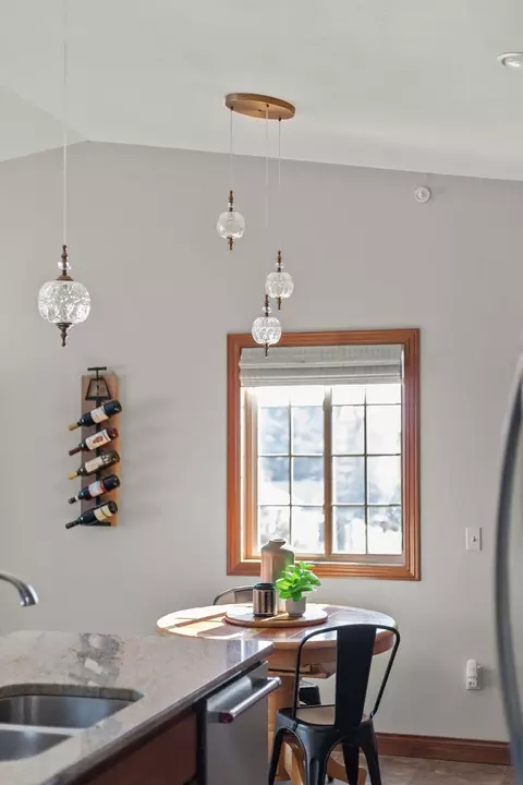 Kitchen - 2362 E Plank Cir #D, Appleton, WI 54915 photo 8 of 10