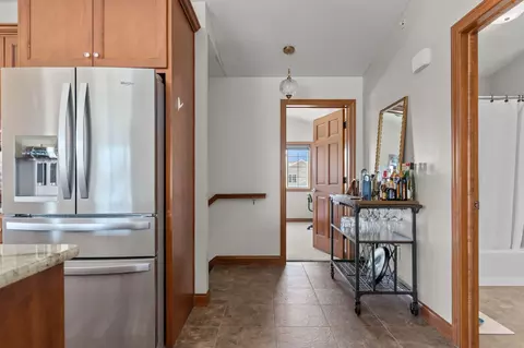 Entry Way - 2362 E Plank Cir #D, Appleton, WI 54915 photo 1 of 2