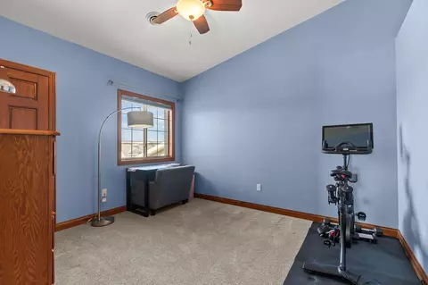 Bedroom - 2362 E Plank Cir #D, Appleton, WI 54915 photo 3 of 8