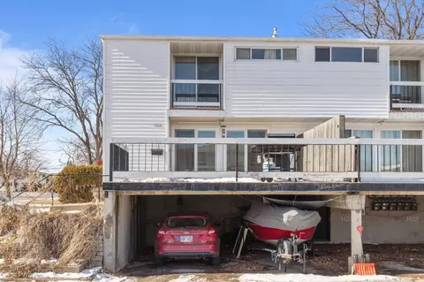 1416 W 2nd Ave, Oshkosh, WI 54902