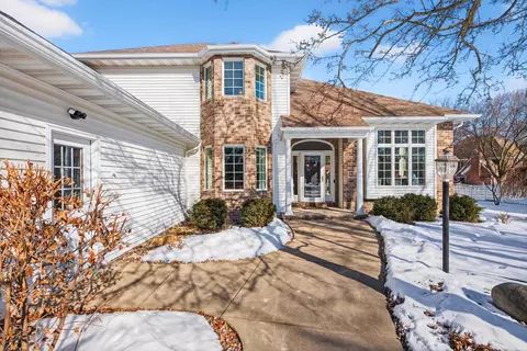 4124 N Wedgewood Dr, Appleton, WI 54913 photo 2