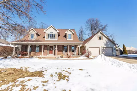 764 Brookwood Dr, Seymour, WI 54165