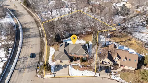View/Area - 600 E Woodcrest Dr, Appleton, WI 54915 photo 2 of 9