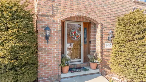 Entry Way - 600 E Woodcrest Dr, Appleton, WI 54915 photo 1 of 3