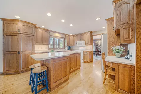 Kitchen - 600 E Woodcrest Dr, Appleton, WI 54915 photo 5 of 5
